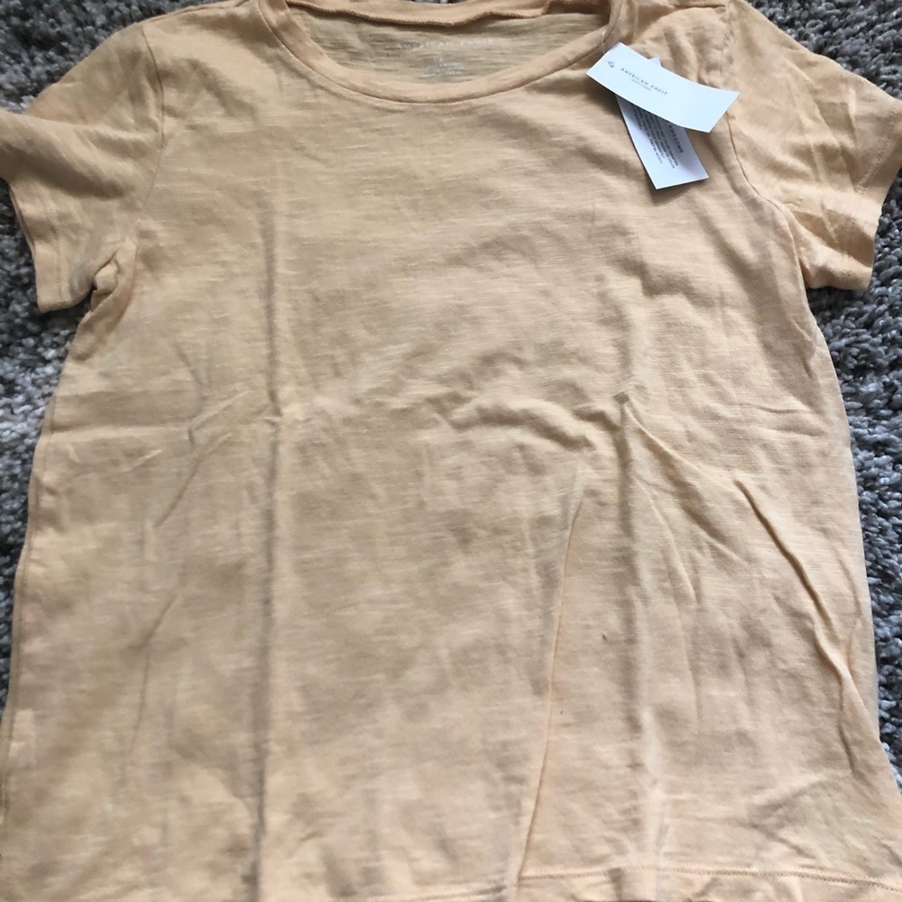 *new* short sleeve T-shirt American eagle